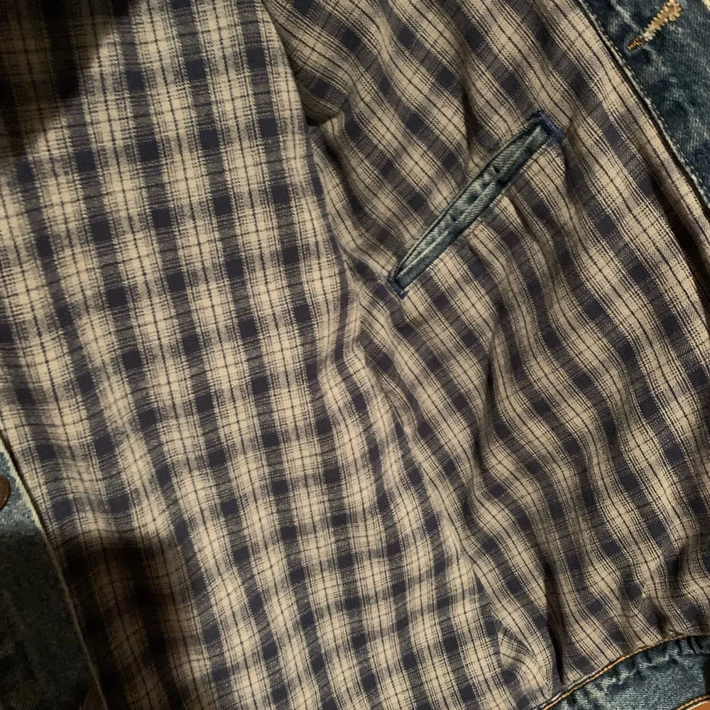 VTG Levi’s fleece lined trucker jacket. Perfect condition! - Picture 6 of 13